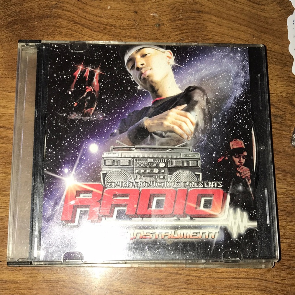 Radio the instrument cd used vg+
